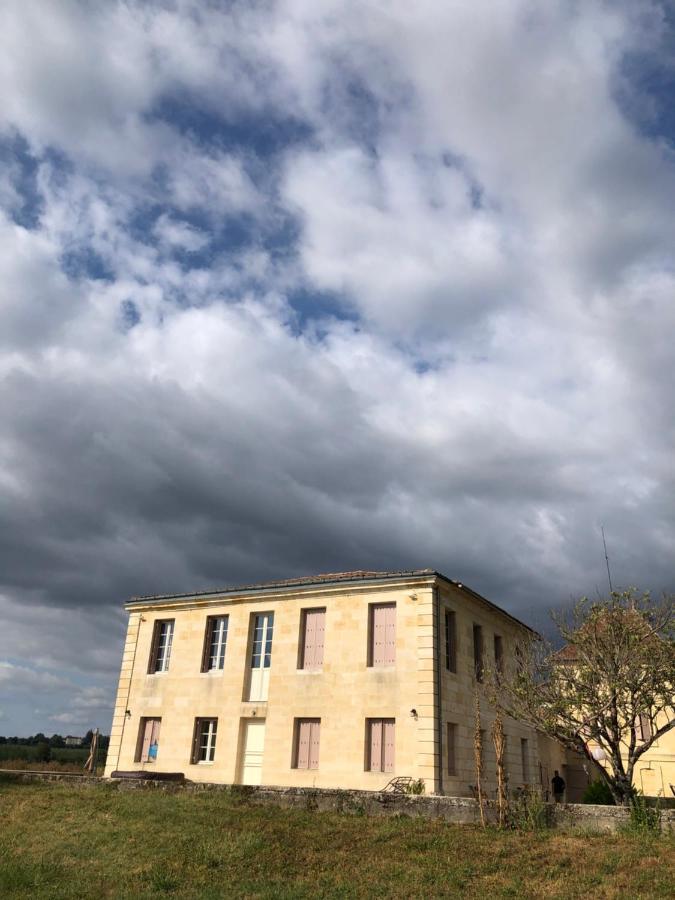 Domaine De La Grande Chapelle Hotel Cadillac-en-Fronsadais Bagian luar foto